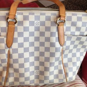 Louis Vuitton small totally tote... date code pic
